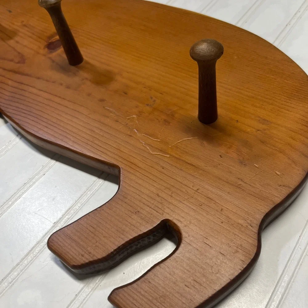 Vintage Wooden Pig Wall Rack 3 Peg Hook Farmhouse Kitchen Decor Handcrafted Wood